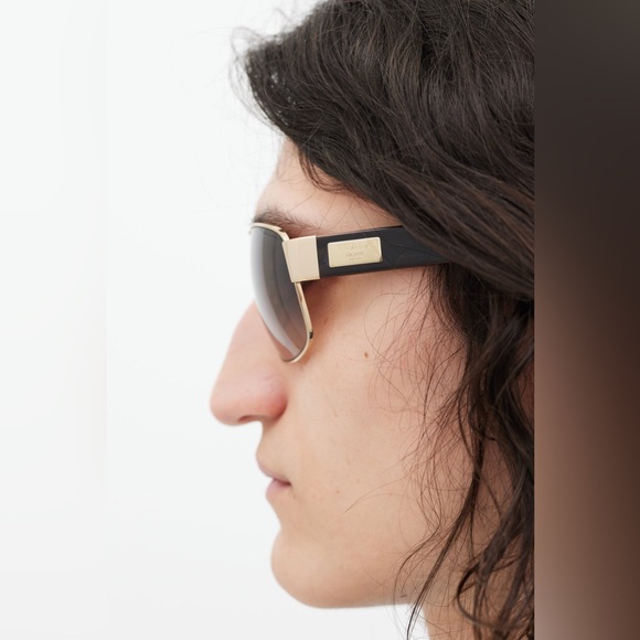 Authentic Vintage Prada unisex aviator sunglasses - Picture 9 of 10